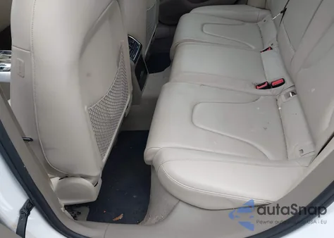 2011 Audi A4 2.0T Premium z USA, uszkodzony, nr VIN WAUFFAFL2BN053379